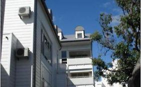 T3 Dans Residence Bon Standing Tres Proche Centre Ville Saint Denis